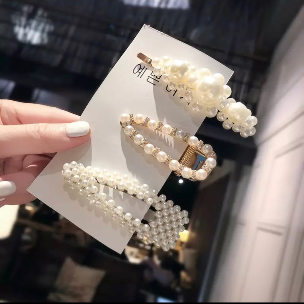3-piece Pearl Hair Clips 💖